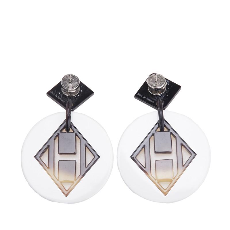 HERMES（エルメス） Hロゴ スタッド ピアス ホワイト ブラウン