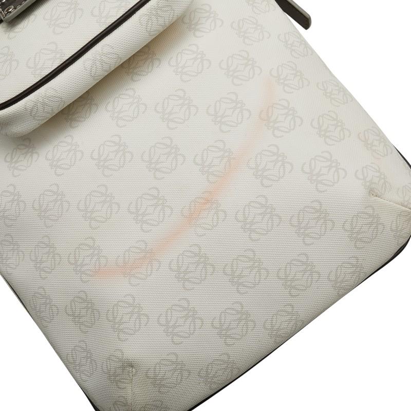 LOEWE（ロエベ） アナグラム ショルダーバッグ ホワイト ブラウン PVC