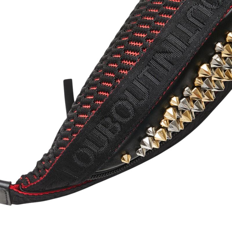 Christian Louboutin（クリスチャンルブタン） スタッズ ボディバッグ