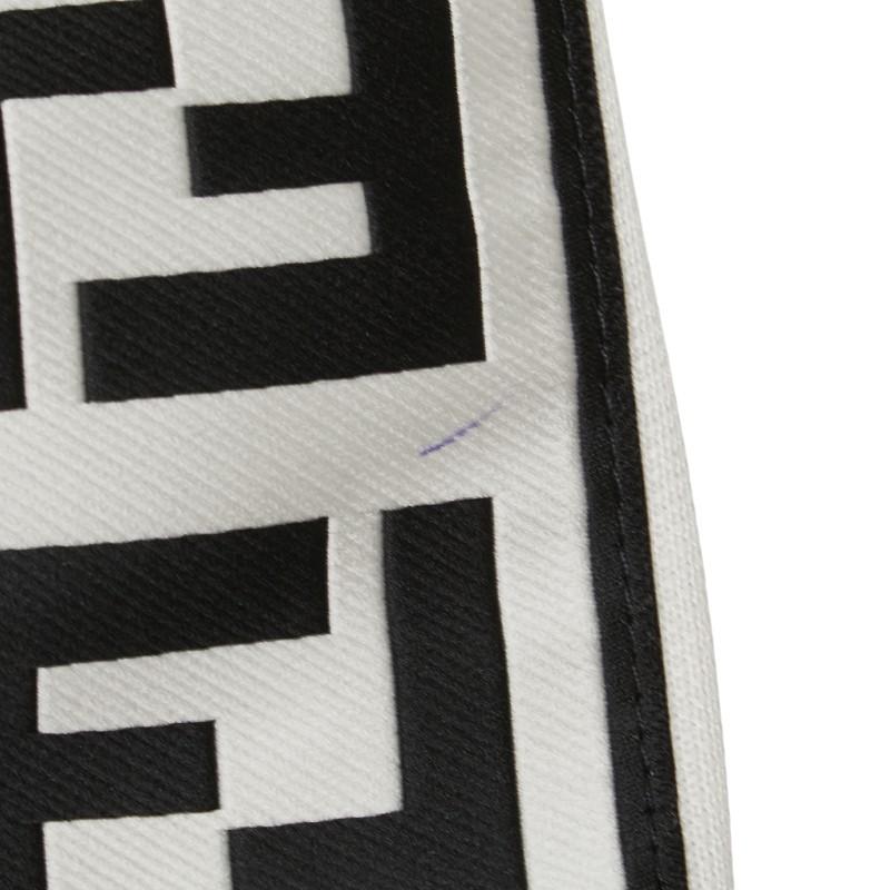 FENDI（フェンディ） ロゴ パーカー プルオーバー サイズ：XL ブラック 