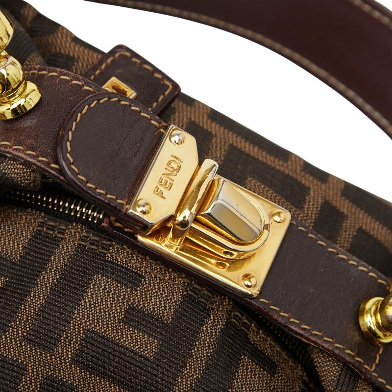 FENDI（フェンディ） ズッカ バニティバッグ ショルダーバッグ ポーチ