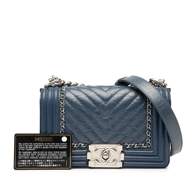 CHANEL（シャネル） ボーイシャネル シェブロン ココマーク チェーン 