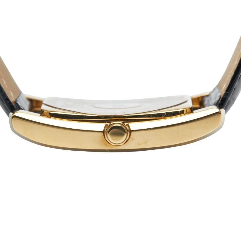 FENDI フェンディ クラシコ 腕時計 7000G クオーツ ベージュ文字