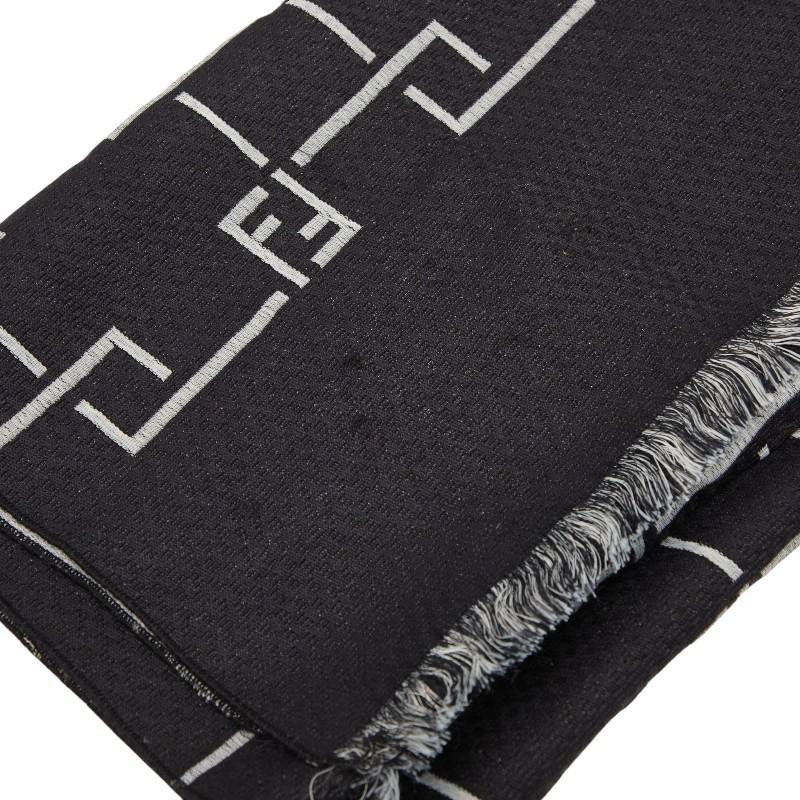 FENDI ロゴマフラー グレー ブラック リバーシブル 極美品 FENDI フェンディ マフラー リバーシブル グレー 黒 デカロゴ