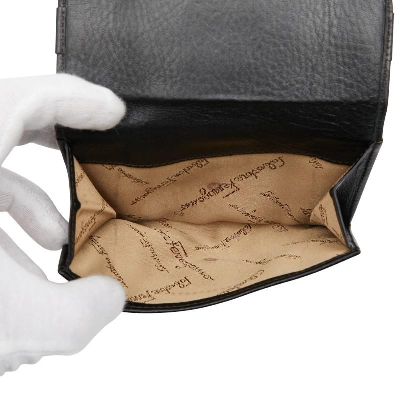 ・未使用　Salvatore Ferragamo レザー二つ折り財布　ガンチーニ サルバトーレフェラガモ Salvatore Ferragamo FERRAGAMO 二つ折り財布