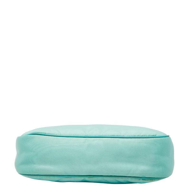 PRADA（プラダ） 三角ロゴプレート チェーン ハンドバッグ ショルダー