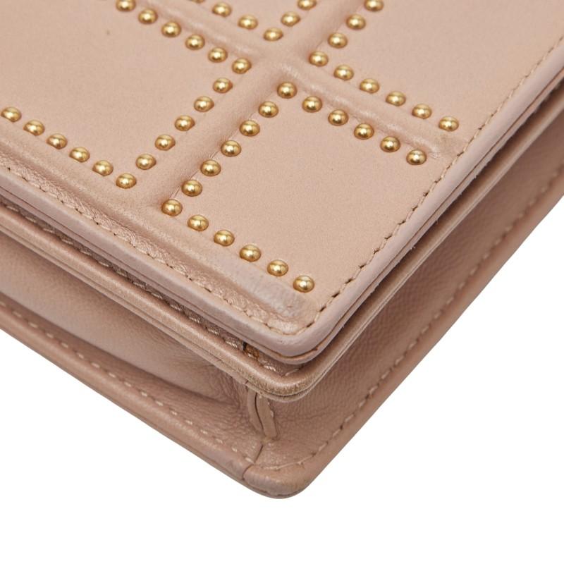 ディオール スタッズ ディオラマ 斜め掛け チェーンウォレット ショルダーバッグ ピンクベージュ レザー レディース Dior 【中古】 ディオール スタッズ ディオラマ 斜め掛け チェーンウォレット