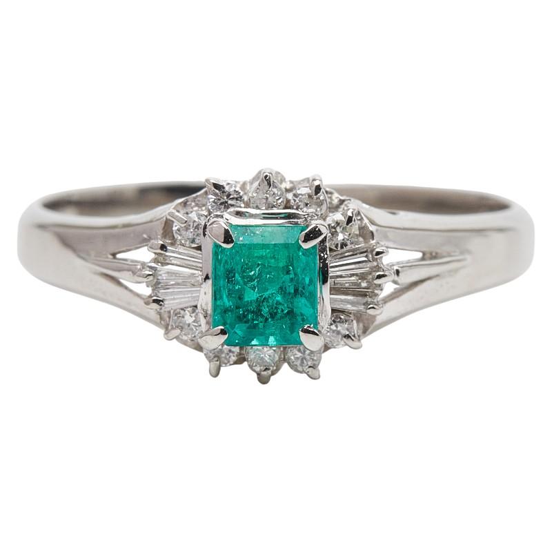 Pt900 プラチナ エメラルド0.29ct ダイヤ0.16ct リング 指輪