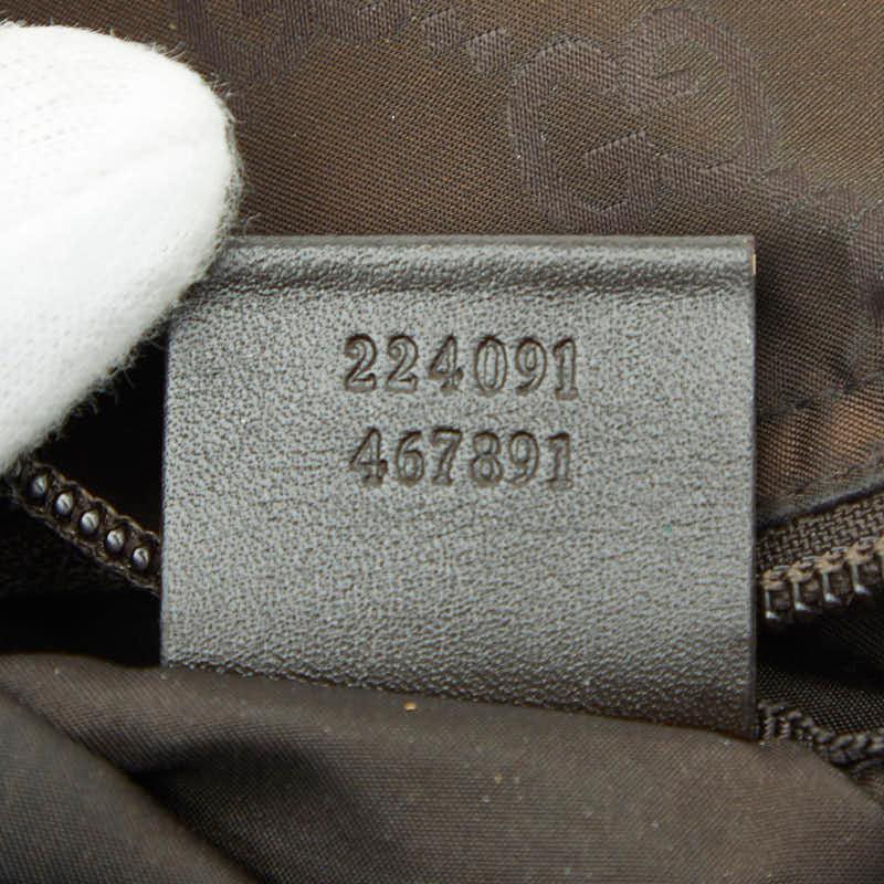 GUCCI（グッチ） GGナイロン ポーチ コスメポーチ 小物入れ 224091