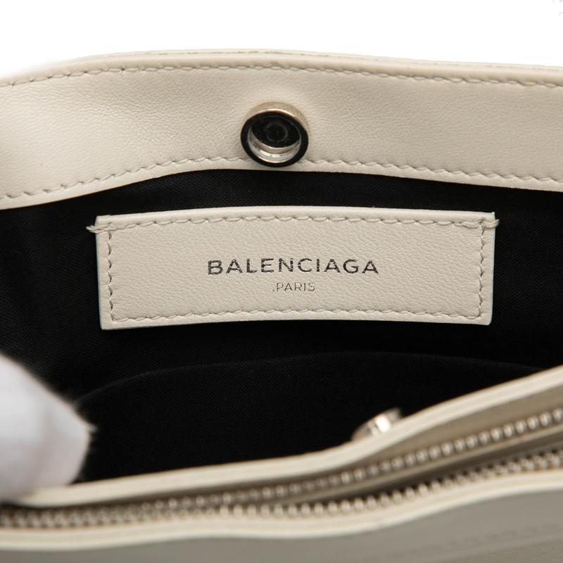 BALENCIAGA（バレンシアガ） ロゴ ネイビーポシェット 斜め掛け