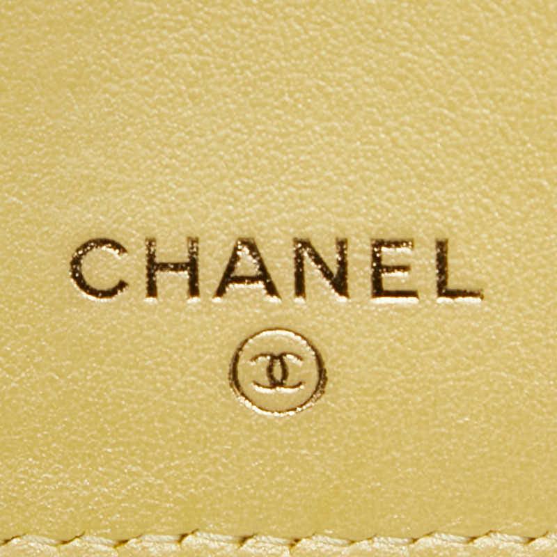 CHANEL（シャネル） ココマーク マトラッセ 三つ折り財布 コンパクト