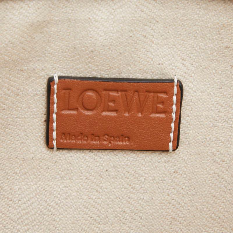 美品 LOEWE ロエベ レザー アナグラム Tポーチ クラッチバッグ ブラウン LOEWE（ロエベ） リピートアナグラム Tポーチ クラッチバッグ ライト