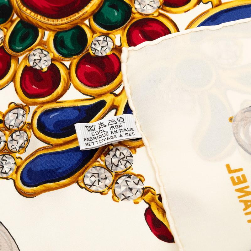 CHANEL（シャネル） ジュエリー 宝石柄 スカーフ ホワイト マルチ