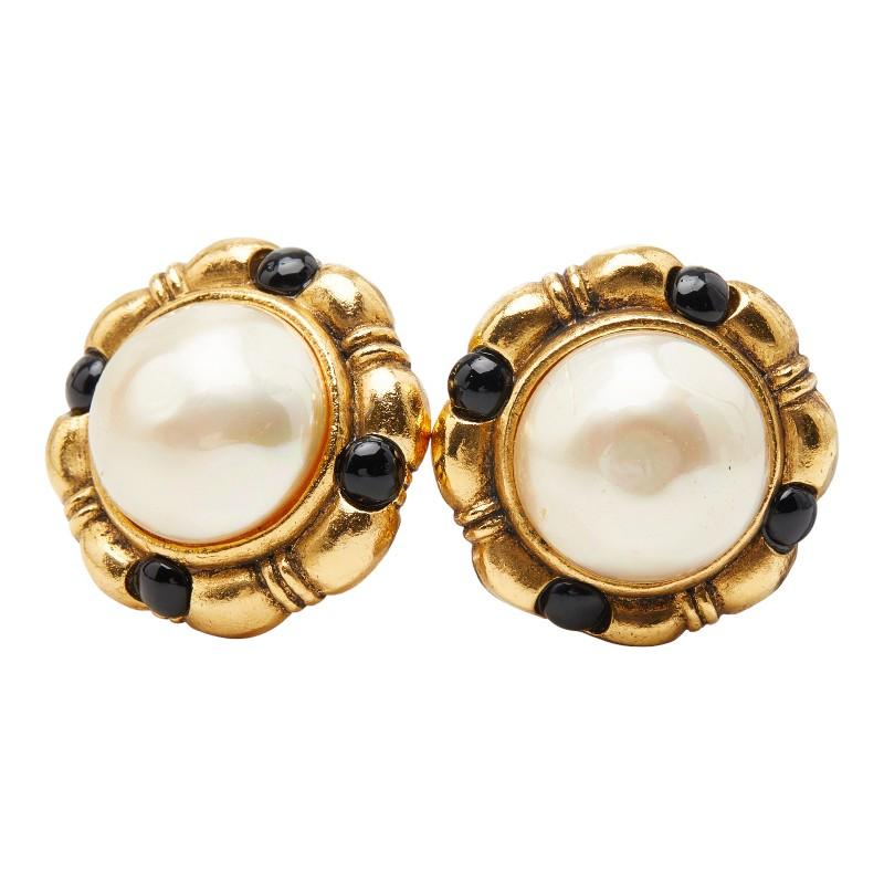 CHANEL ゴールドパールイヤリング【ヴィンテージ品】(片耳用) CHANEL ゴールドパールイヤリング【ヴィンテージ品】(片耳用) ロゴ