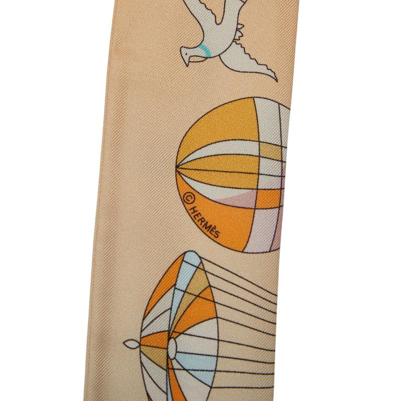 HERMES（エルメス） ツイリー LES FOLIES DU CIEL 大空の狂気 スカーフ