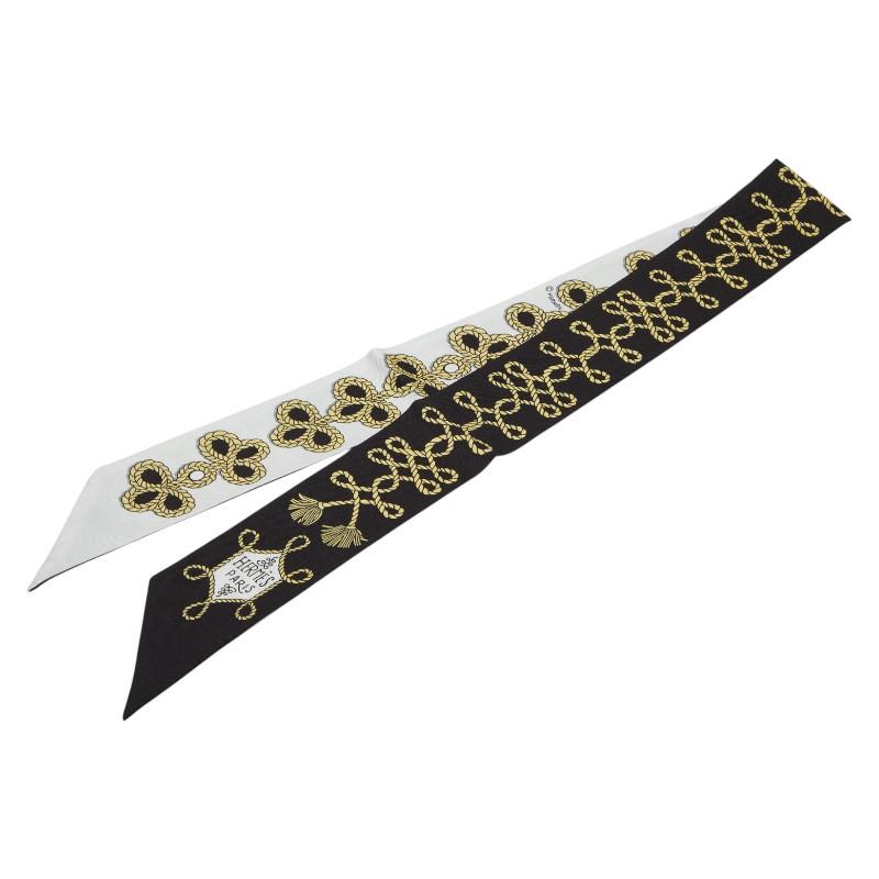 エルメス ツイリー Galons et Brandebourgs 飾緒とブランデンブルク飾り スカーフ ブラック ホワイト マルチカラー HERMES 【中古】 HERMES（エルメス） ツイリー Galons et Brandebourgs 飾緒と