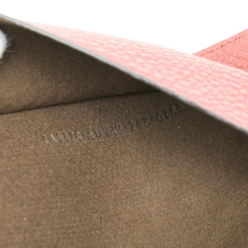 FENDI フェンディ パスポートケース 7AS378 レザー グレー 小物入れ