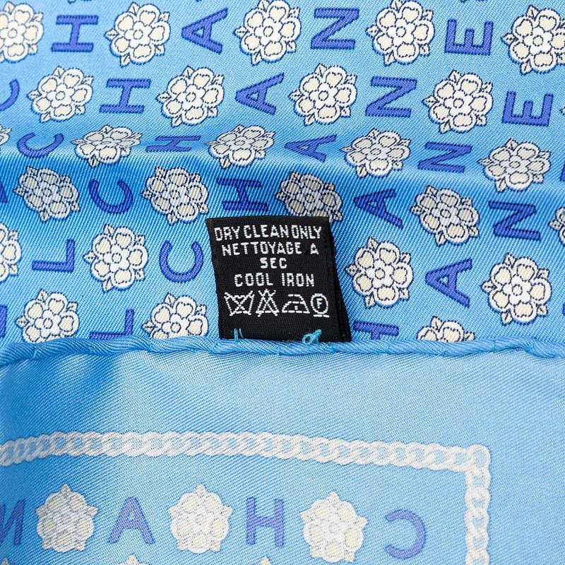 CHANEL（シャネル） ロゴ ハンカチ スカーフ ブルー ホワイト シルク