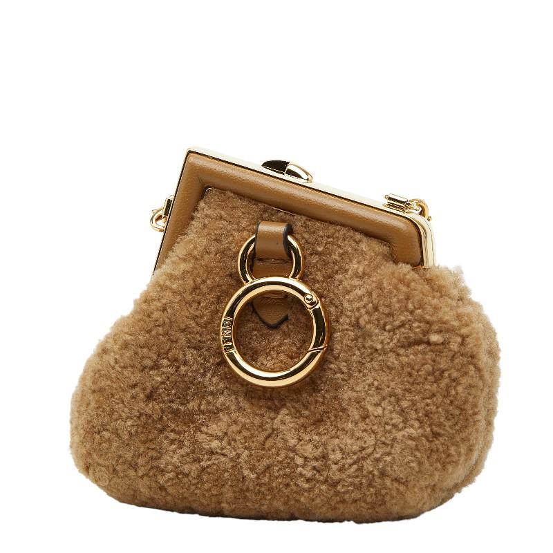 FENDI　フェンディ　キーホルダーポーチ FENDI（フェンディ） ファースト ナノ チャーム チェーンショルダー
