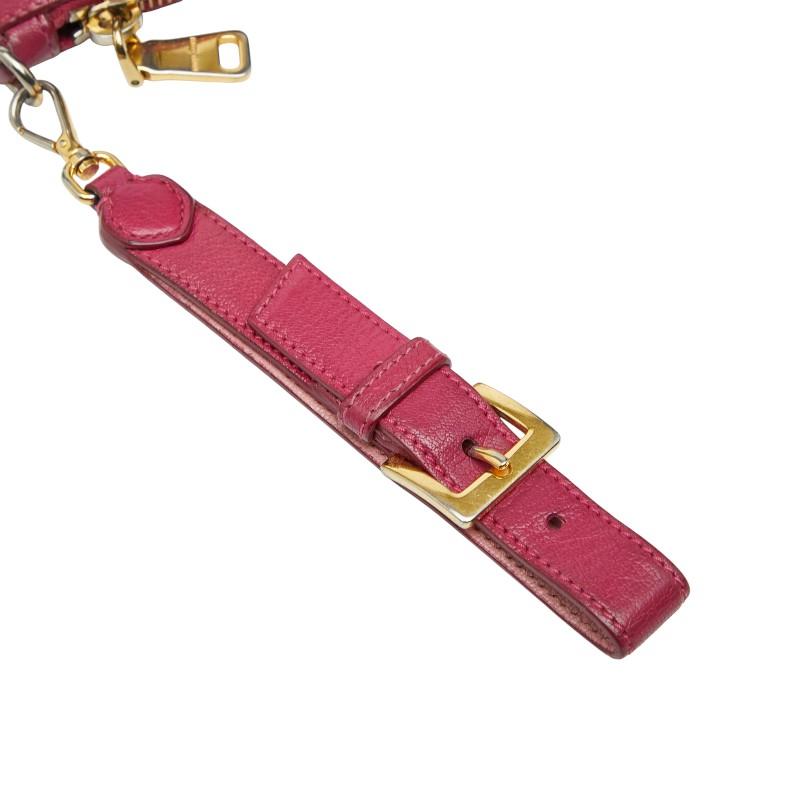 miu miu（ミュウミュウ） ロゴ ポーチ ピンク レザー レディース