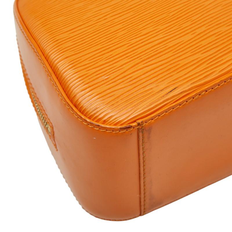 LOUIS VUITTON（ルイ・ヴィトン） ルイ ヴィトン エピ ジャスミン