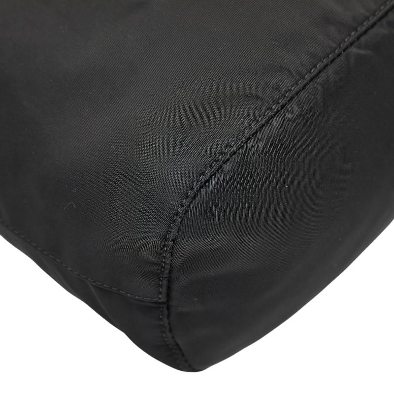 希少 PRADA プラダ　ケース ナイロン 三角ロゴ　ブラック PRADA（プラダ） 極 美品 希少品 カード付き 三角ロゴ 金具 プレート