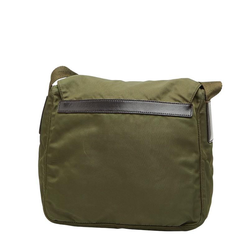 PRADA（プラダ） 三角ロゴプレート 斜め掛け ショルダーバッグ BT8994