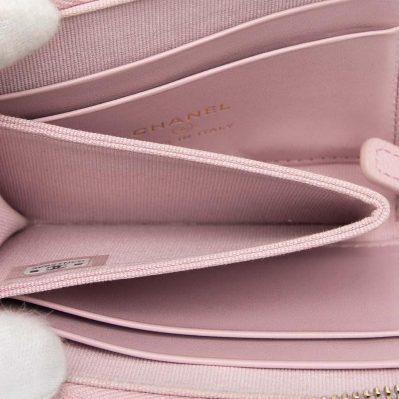 CHANEL（シャネル） マトラッセ ココマーク 二つ折り財布 ピンク