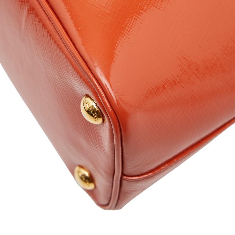 PRADA（プラダ） 三角ロゴプレート ハンドバッグ ショルダーバッグ