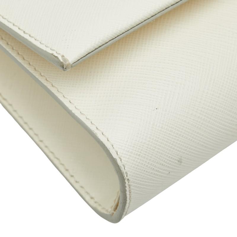 サルヴァトーレフェラガモ ヴァラ リボン チェーン ショルダーバッグ