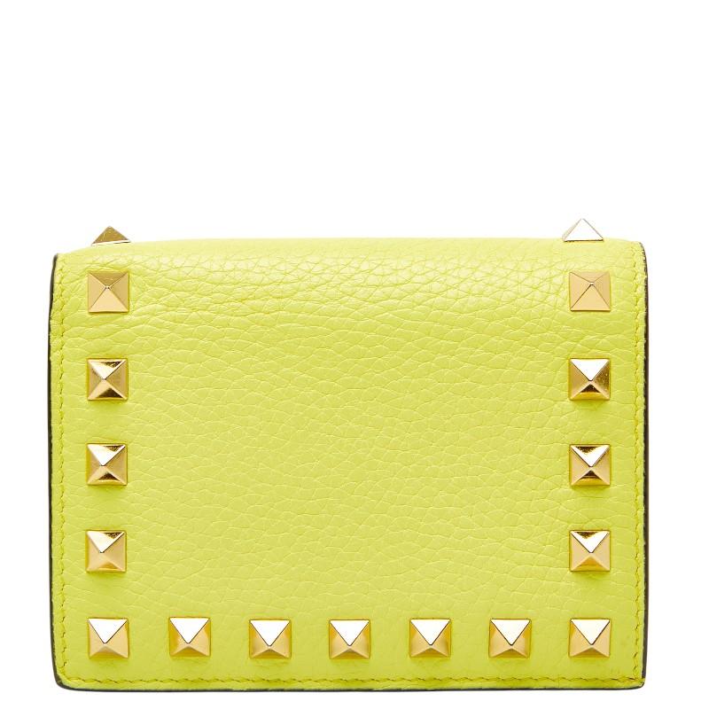 VALENTINO（ヴァレンティノ） ロックスタッズ 二つ折り財布 イエロー
