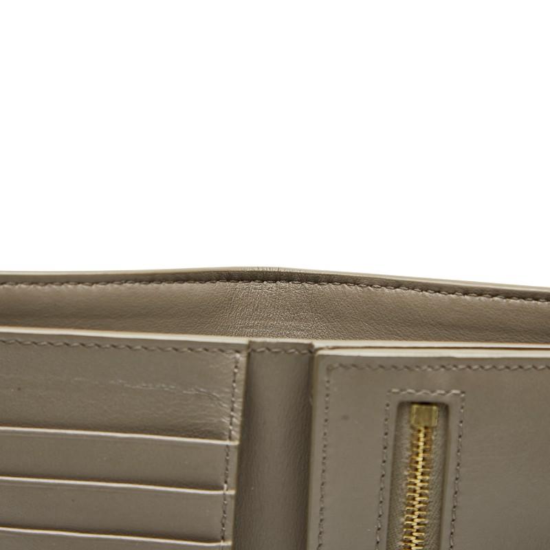 CELINE（セリーヌ） ミディアム ストラップ ウォレット 二つ折り財布