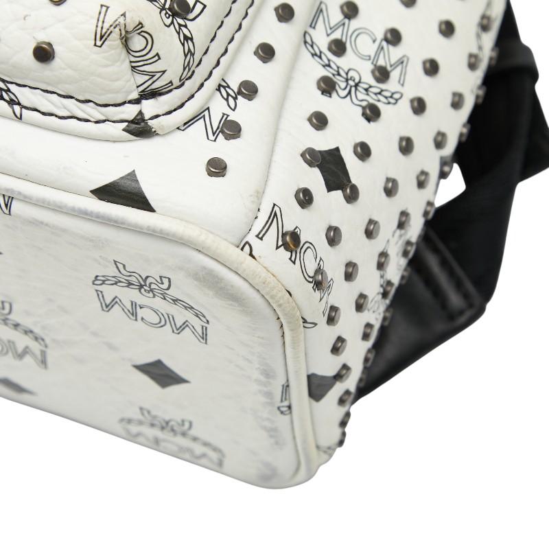 MCM（エムシーエム） エム シー エム ヴィセトス ロゴグラム スタッズ