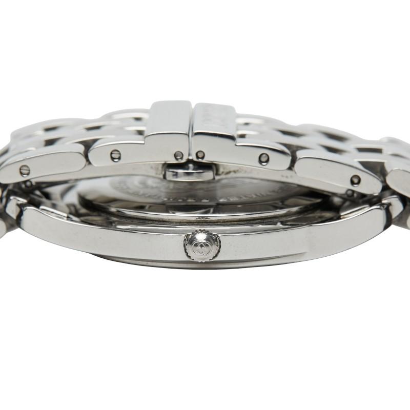 GUCCI（グッチ） 腕時計 5500M スイス製クオーツ ブラック文字盤