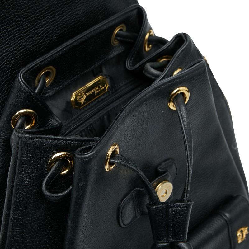 MCM（エムシーエム） エム シー エム ロゴ スタッズ リュック バック