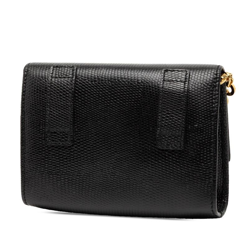 サルヴァトーレフェラガモ ヴァラリボン チェーン ショルダーバッグ