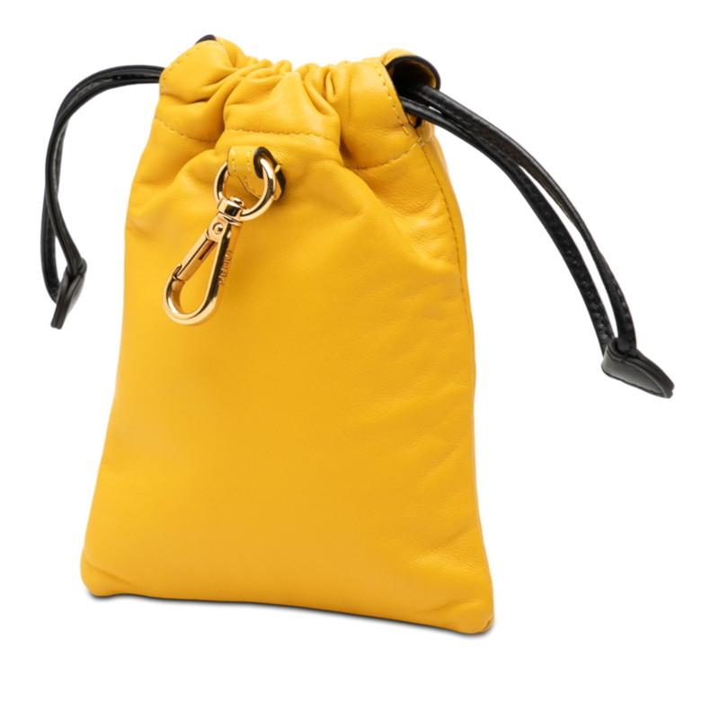 フェンディ FENDI フォンポーチ 7AR898 未使用　正規品　ブラック FENDI（フェンディ） ロゴ フォンポーチ 7AR898 イエロー レザー