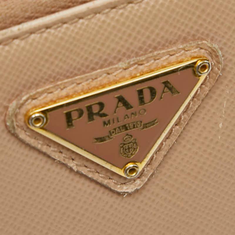 PRADA（プラダ） 三角ロゴプレート コインケース カードケース 小銭