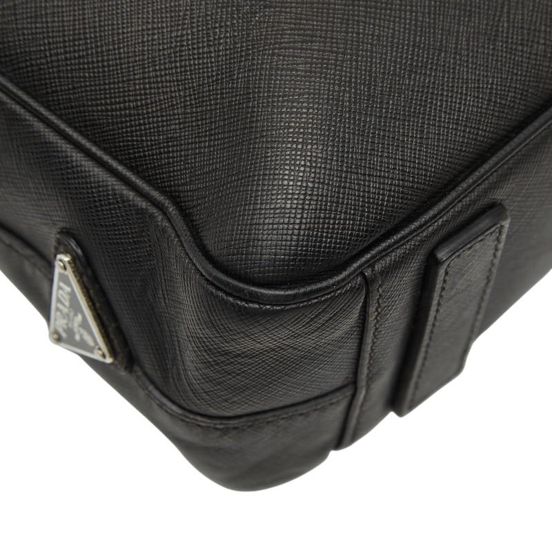 PRADA（プラダ） 三角ロゴプレート ビジネスバッグ ブリーフケース