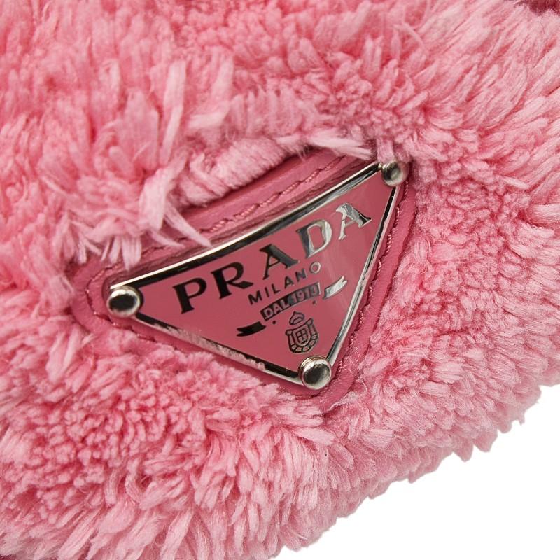 PRADA（プラダ） 三角ロゴプレート シュシュ ヘアアクセサリー ピンク 