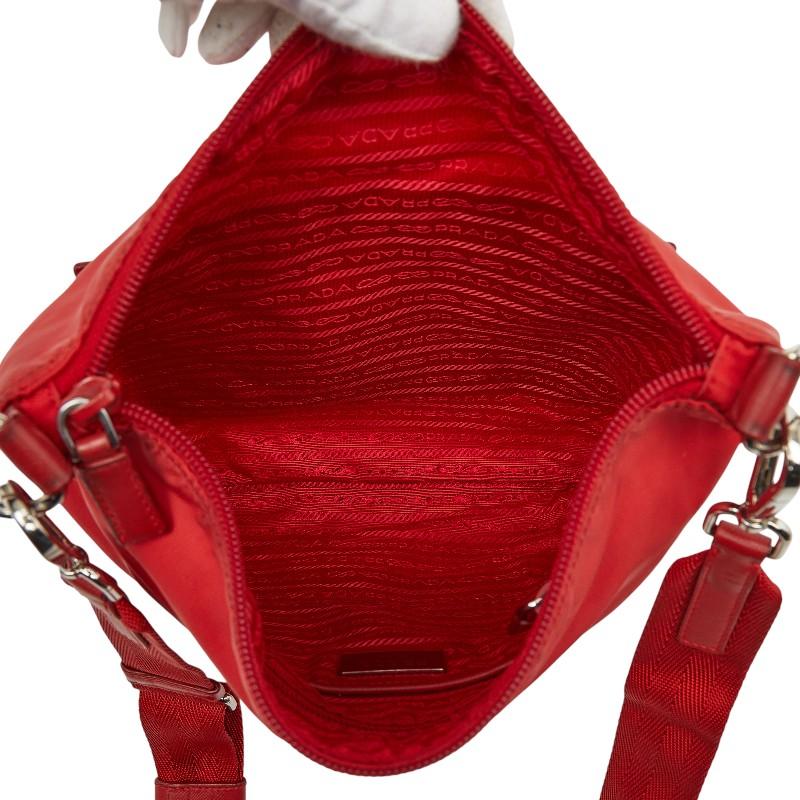 PRADA（プラダ） 三角ロゴプレート テスート ショルダーバッグ BT0715