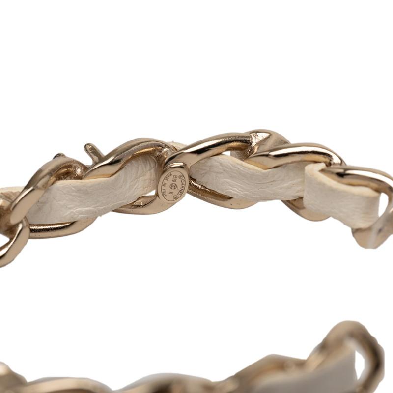 CHANEL（シャネル） フープピアス ゴールド ホワイト メッキ レザー