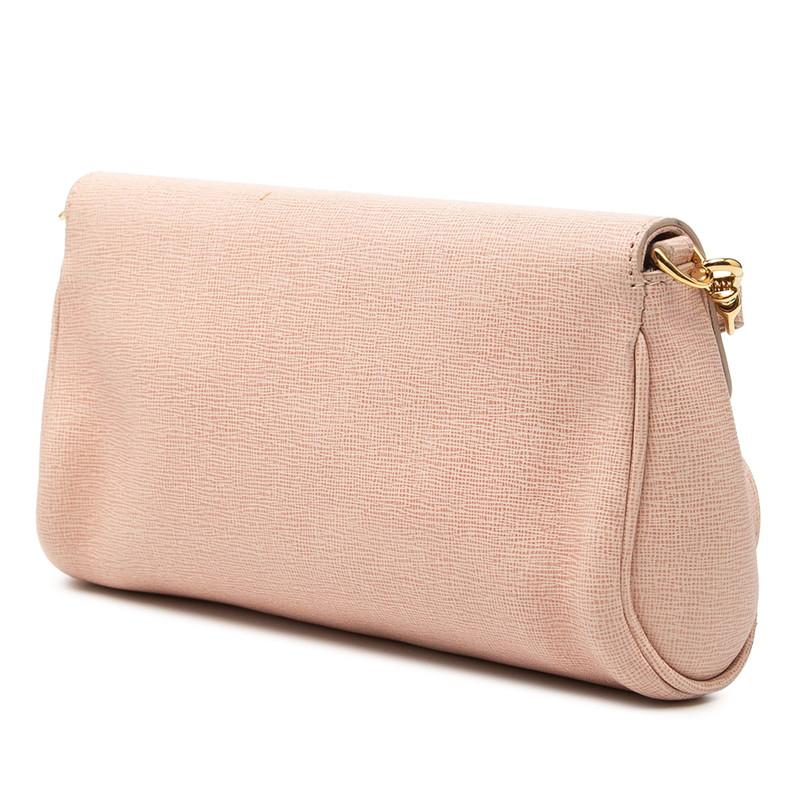 FENDI（フェンディ） ロゴ ショルダーバッグ 8M0327 ピンク レザー 