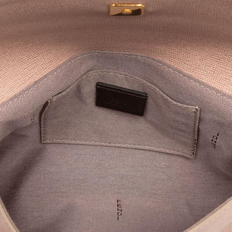 FENDI（フェンディ） ロゴ ショルダーバッグ 8M0327 ピンク レザー 