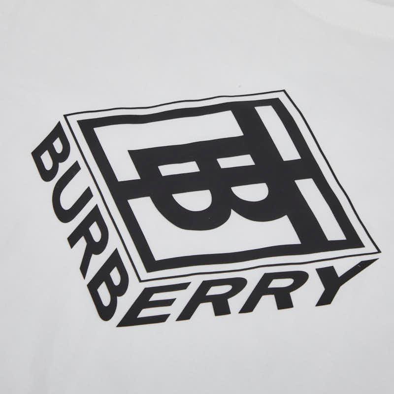 【定番美品・XL】バーバリー　センターロゴ　半袖　Tシャツ　ホワイト　白 BURBERRY（バーバリー） ロゴ カットソー 半袖Tシャツ サイズ：M