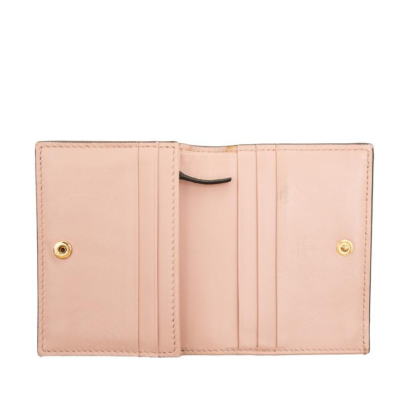 GUCCI GGパターン 二つ折り財布 ピンク GUCCI（グッチ） GGマトラッセ GGロゴ キルティング 二つ折り財布