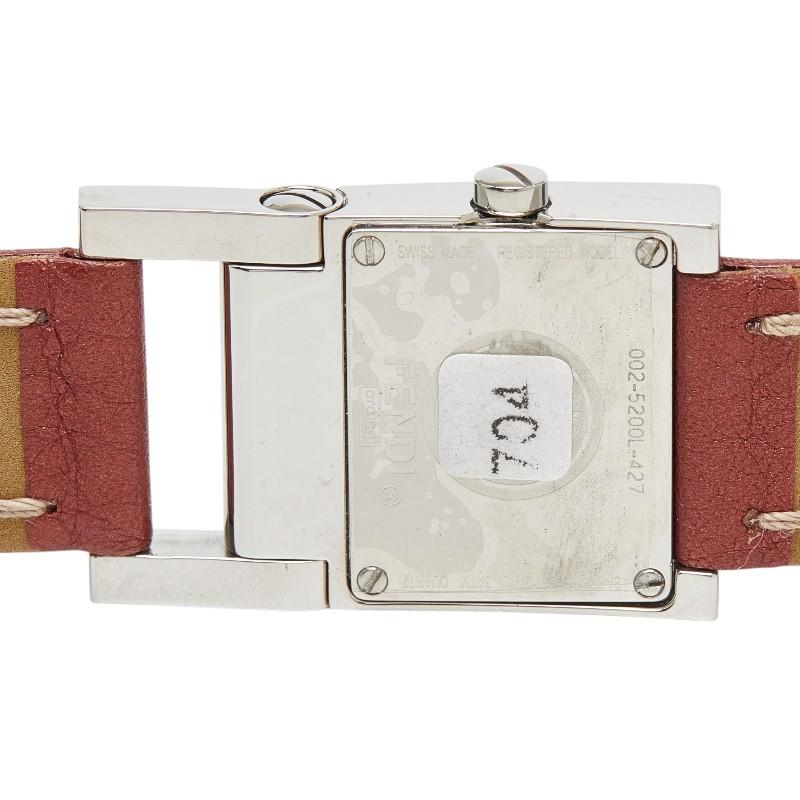 フェンディ オロロジ 腕時計 5200L クオーツ ベージュ文字盤 ステンレススチール レディース FENDI 【1-0261930】 FENDI（フェンディ） オロロジ 腕時計 5200L クオーツ ベージュ文字盤