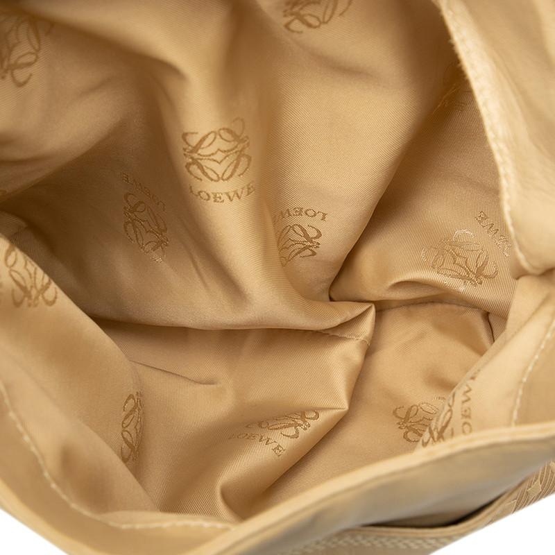 【在庫一掃】 ロエベ アナグラム ショルダーバッグ レディース 【中古】 LOEWE（ロエベ） アナグラム ショルダーバッグ ベージュ レザー