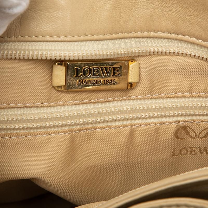 ロエベ アナグラム ショルダーバッグ レディース 【中古】 LOEWE - ロエベ アナグラム ショルダーバッグ レディース 【中古】の