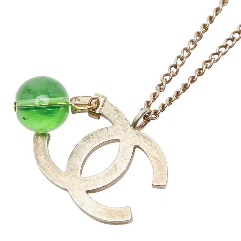 刻印あり　CHANEL ロゴネックレス 緑色ストーン付き　シャネル CHANEL（シャネル） ココマーク カラーストーン ネックレス シルバー